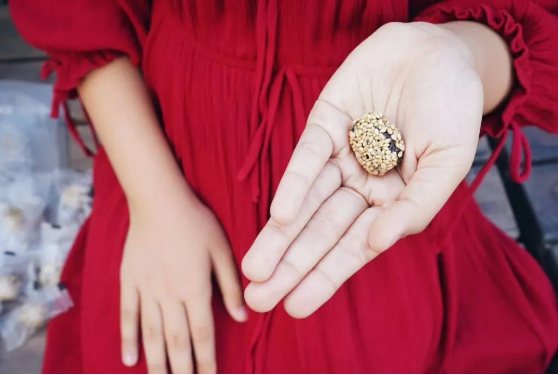 阿膠+紅棗養足氣血  一日吃仨棗青春不顯老
