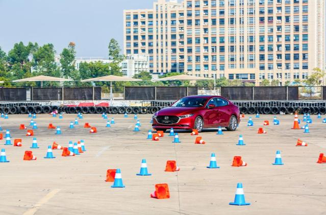 馬自達3昂克賽拉